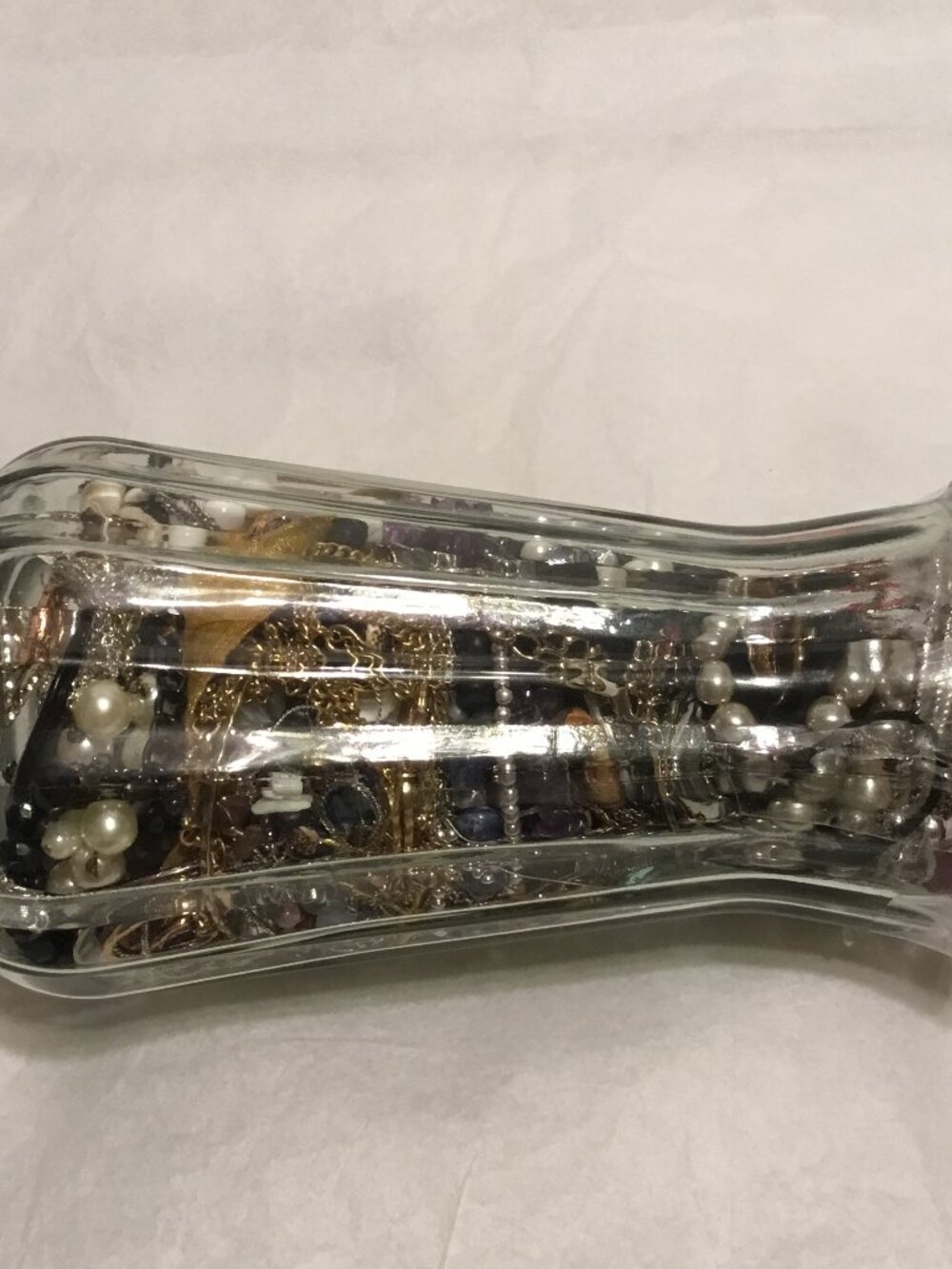 Large, heavy vase filled with good wearable jewelry - Picture 7 of 12